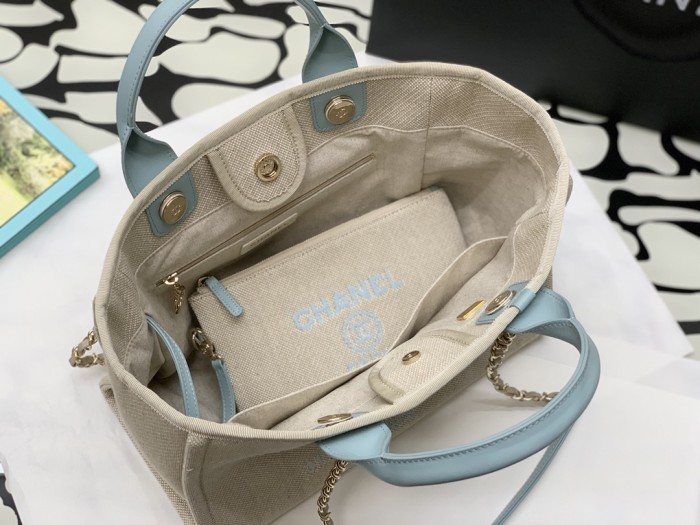 Handbag Chanel size 32 cm