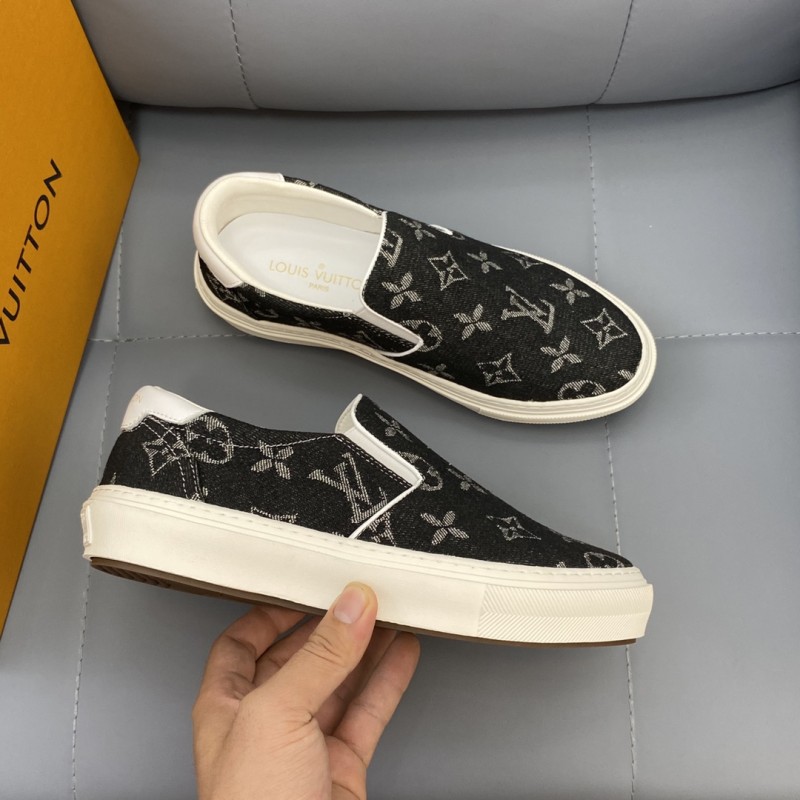 Louis Vuitton Monogram Denim sneaker 28