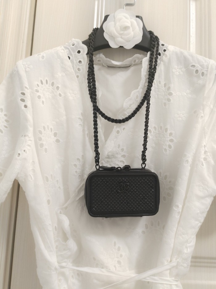 Handbag Chanel size 10*7*4.5 cm