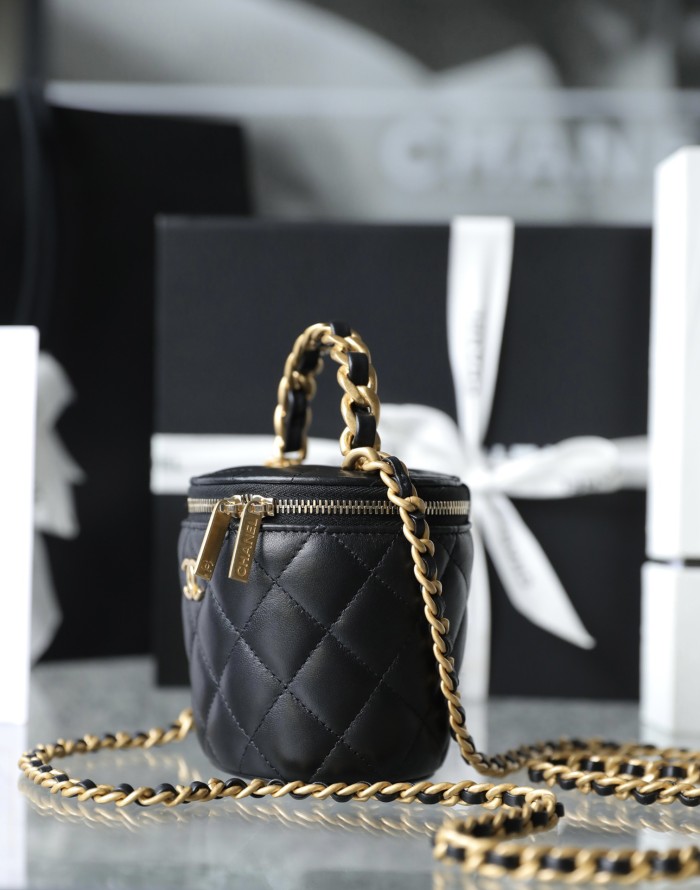 Handbag Chanel sizez 𝟷𝟶.𝟻*𝟷𝟷.𝟼*𝟷𝟶.𝟻 𝚌𝚖