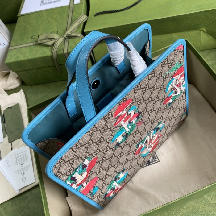 Handbag Gucci 605614 size 28*26.5*9 cm