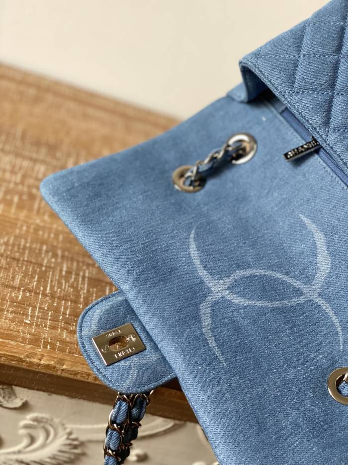 Handbag Chanel AS2071 size 25 15 6.5 cm