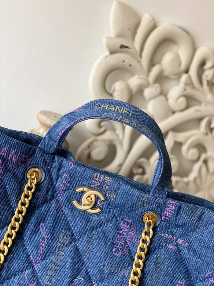 Handbag Chanel 3128 size 51x43x3 cm