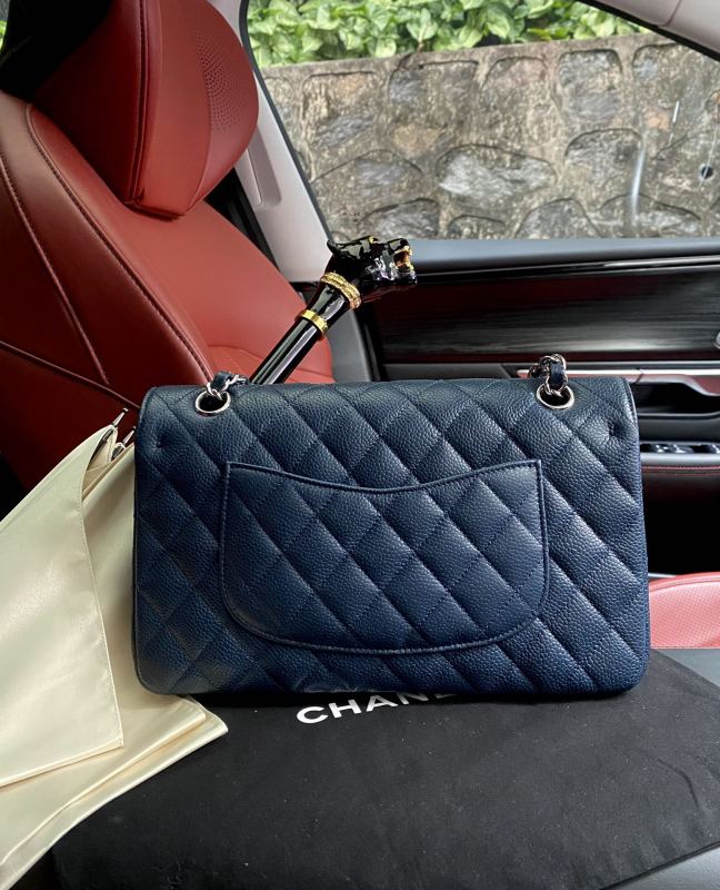 Handbag Chanel A01112 size 25.5*15.5*6.5 cm