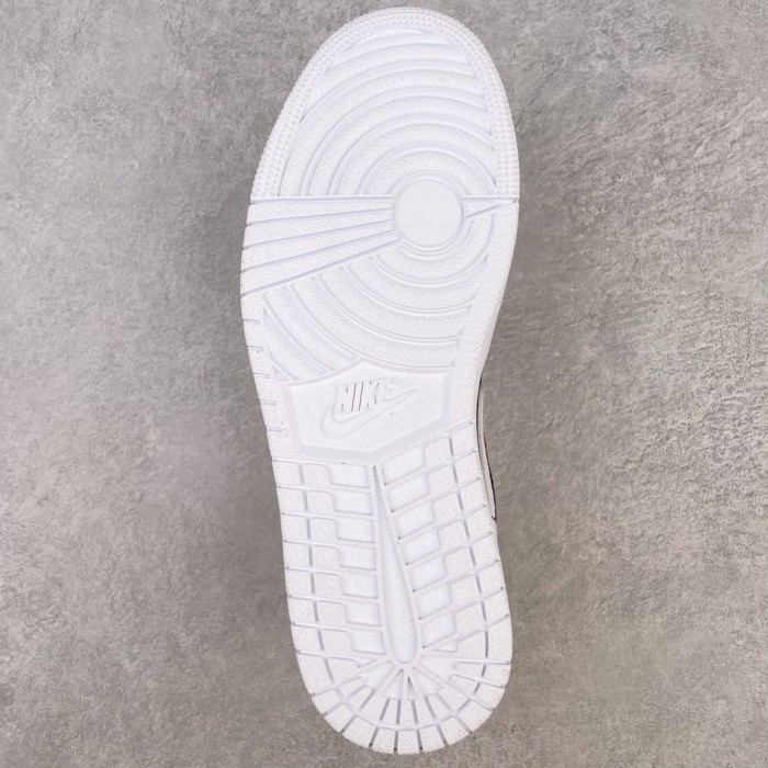 Jordan 1 Mid Gym Red Black (W)