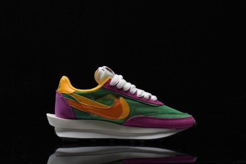 Nike LD Waffle sacai Pine Green