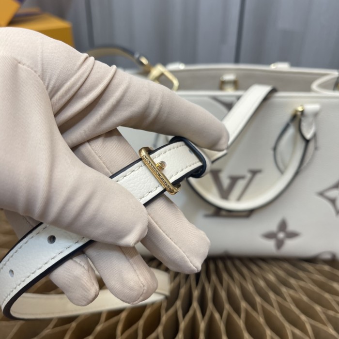 Handbag Louis Vuitton M45659 size 25.0 x 11.0 x 19.0 cm