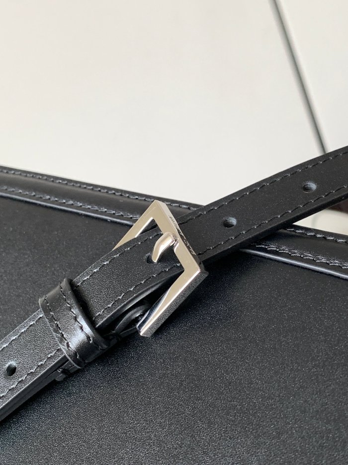 Handbags SAINT LAURENT 634305 size 23x16x6 cm