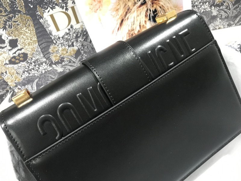 Handbag Dior M9203 size 24 x 17 x 8 cm