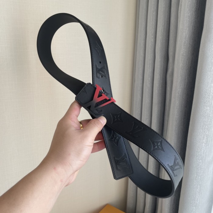 Louis Vuitton Belt 9 (width 4cm)