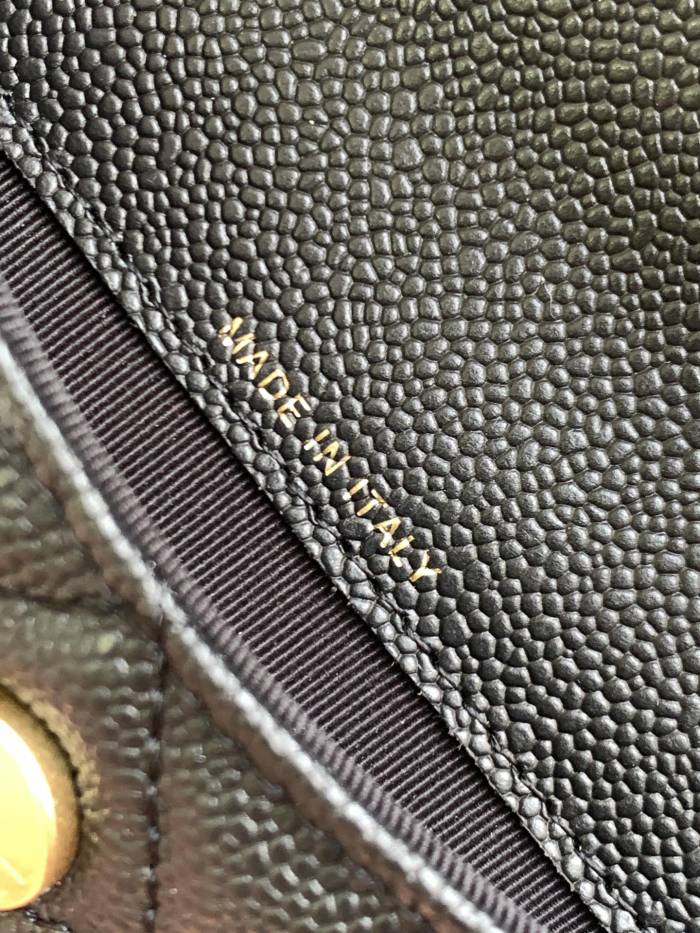 Handbag Chanel size 12.5 9 4.5 cm