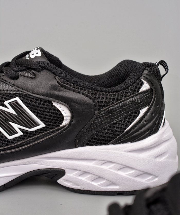 New Balance 530 Sneaker 11