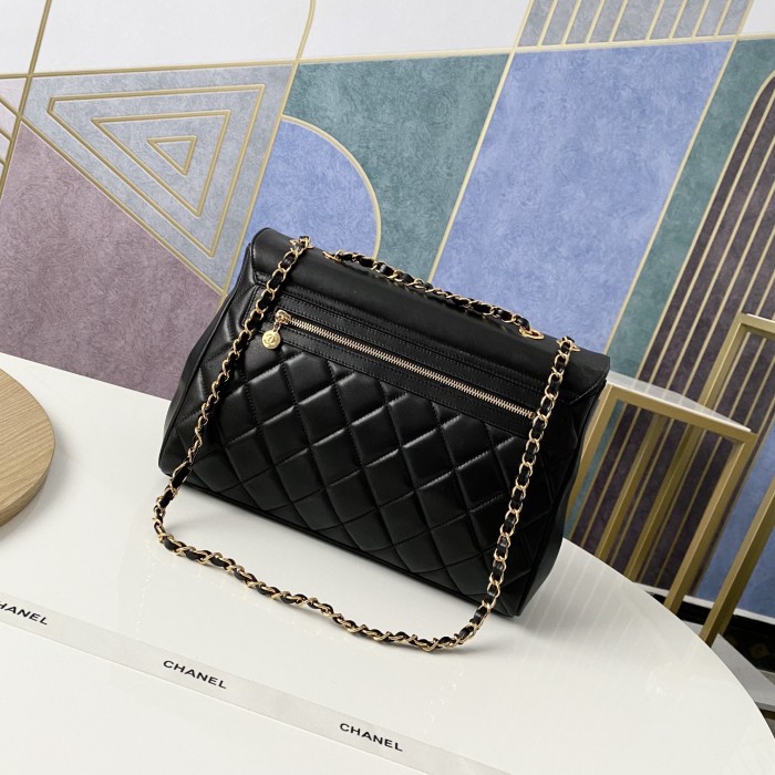 Handbag Chanel 92233 size 33*11*23 cm