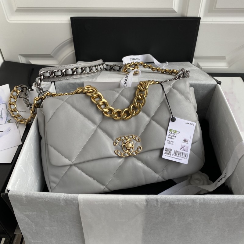 Handbag Chanel size 30 cm