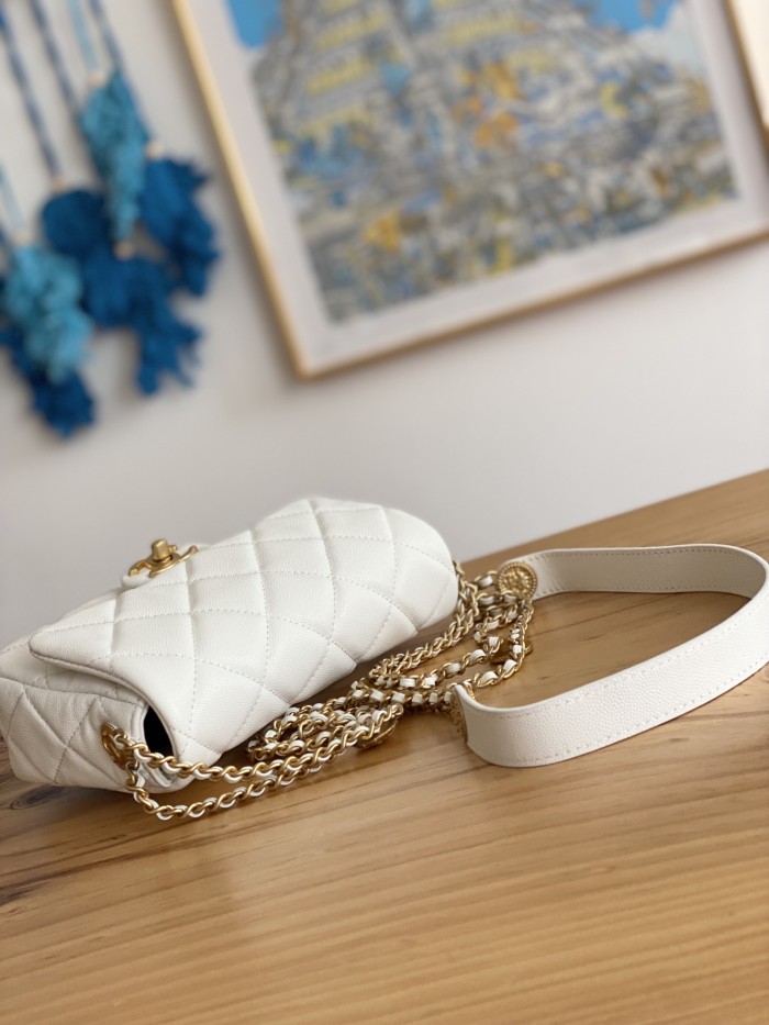 Handbag Chanel 3369 size 21X14.5X6 cm