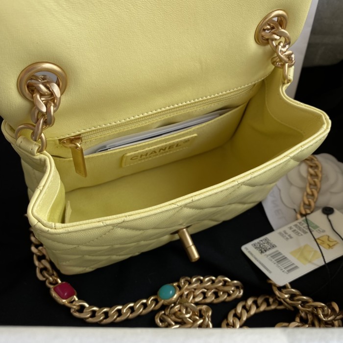 Handbag Chanel AS2379 size 12*17*8 cm