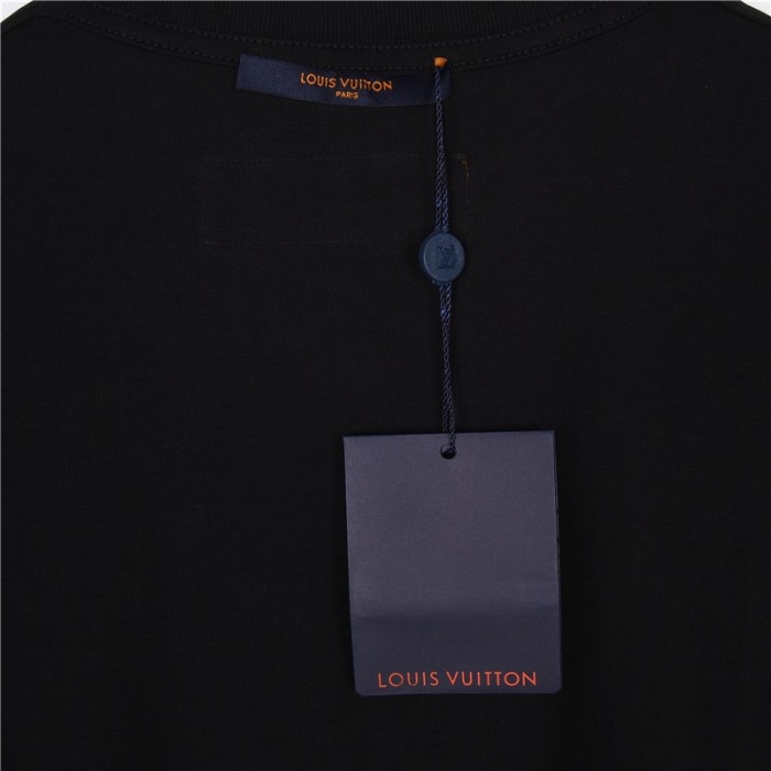 Clothes Louis Vuitton 387