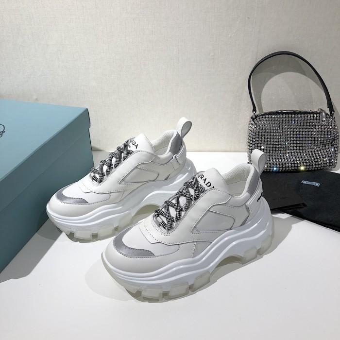 Prada Low Top sneaker 51