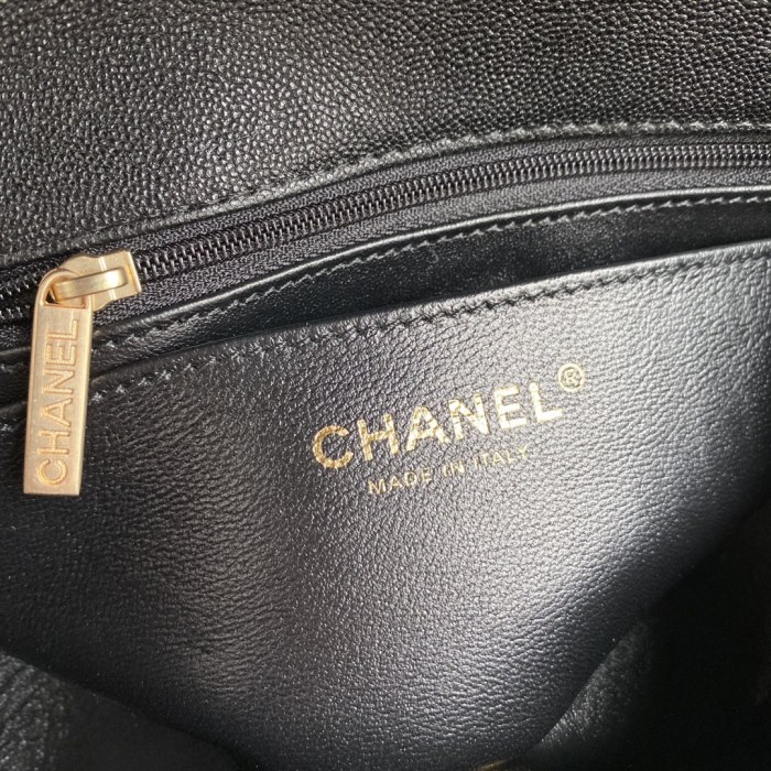 Handbag Chanel AS2431 size 20x12x6 cm