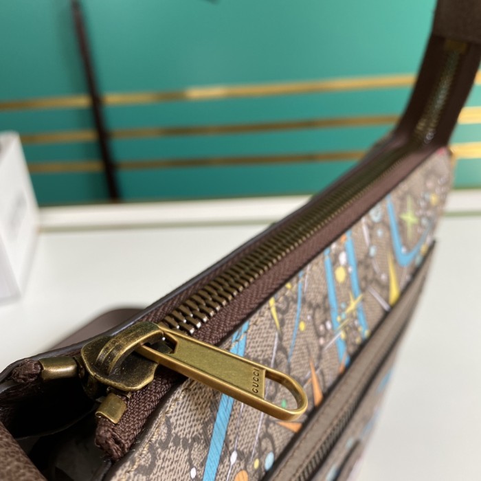 Handbag Gucci 645054 size 21*23*4 cm