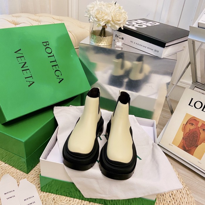 Bottega Veneta Boots 32