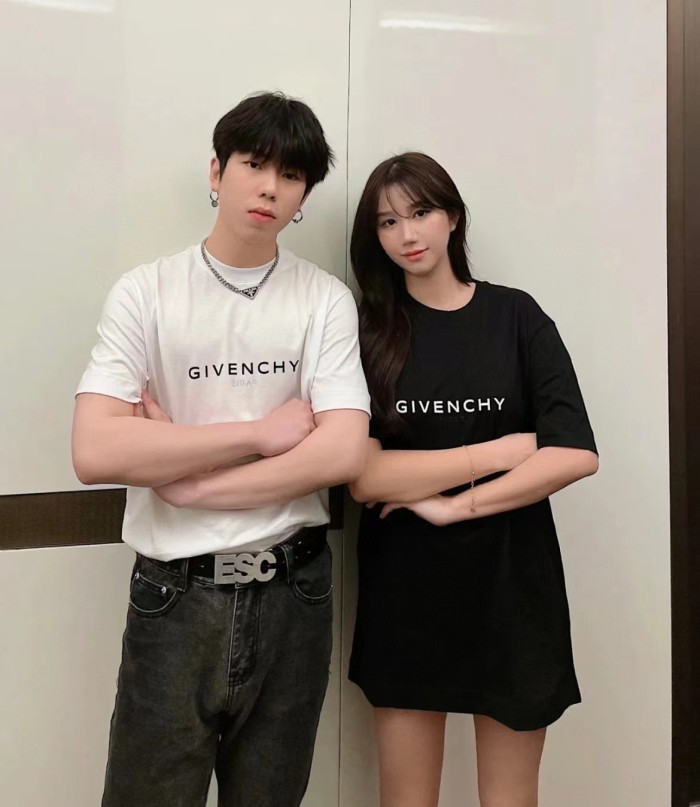 Clothes Givenchy 6