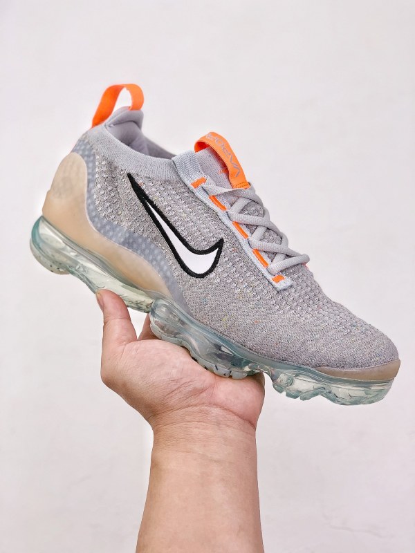 Nike Air VaporMax 2021 Flyknit Sneaker 16