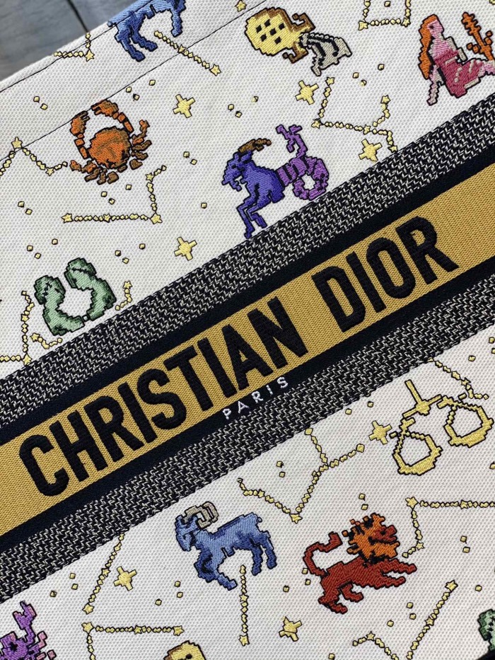 Handbag Dior size 42*18*35 cm