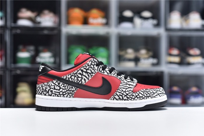 Nike Dunk SB Low Supreme Red Cement