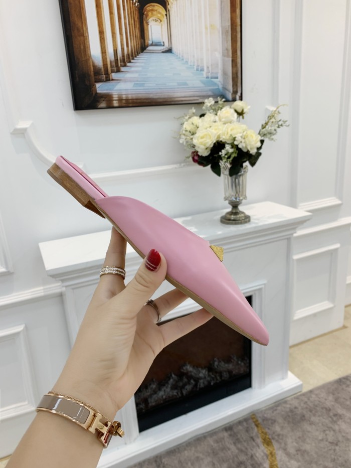 Valentino Garavani Flat sandals Women 12