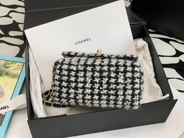 Handbag Chanel 99204 size 17*14.5*7.5* cm