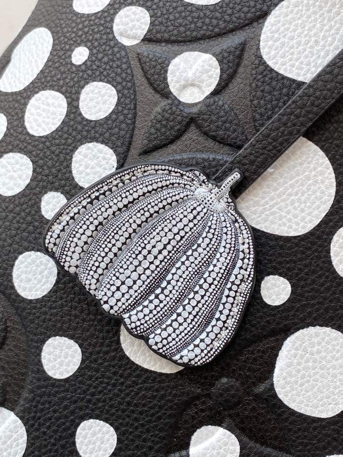 Handbag Louis Vuitton M46390 size 32 x 29 x 17cm