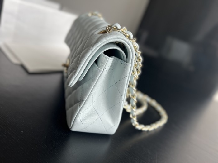 Handbag Chanel size 23 cm