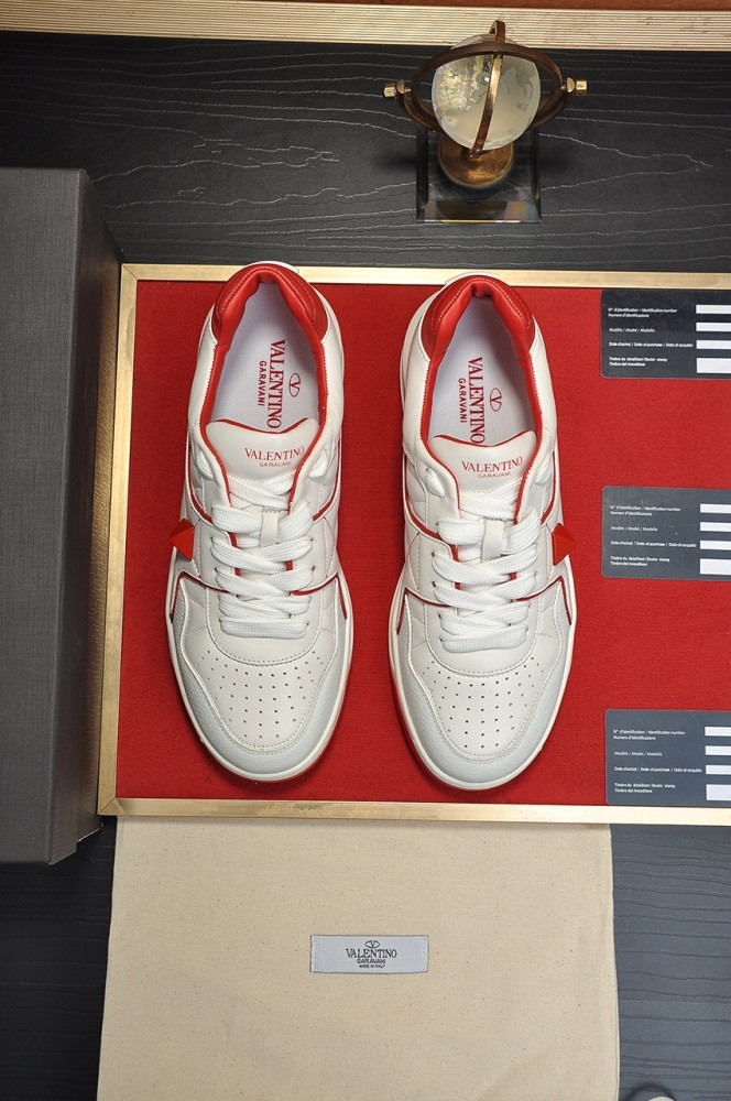 Valentino Garavani One Stud Low-top sneakers 10