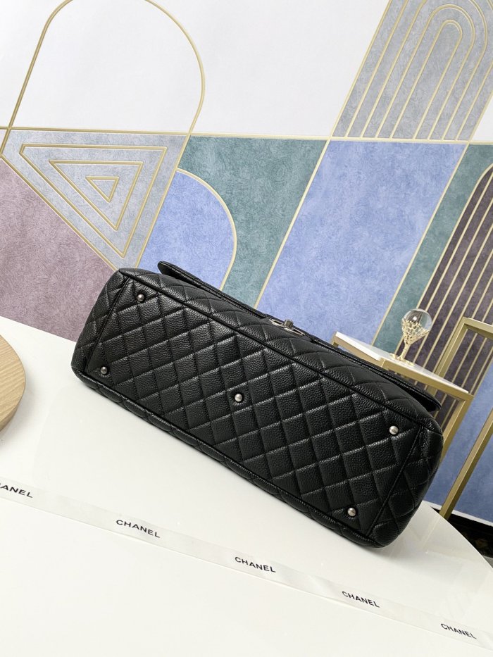 Handbag Chanel 94305 size 46.6x29x17 cm