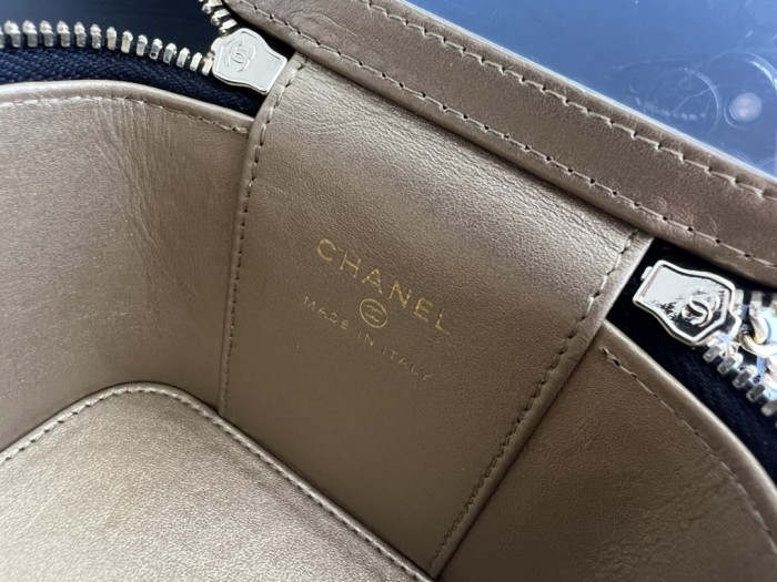 Handbag Chanel AP1447 size 8.5cmx11cmx7 cm