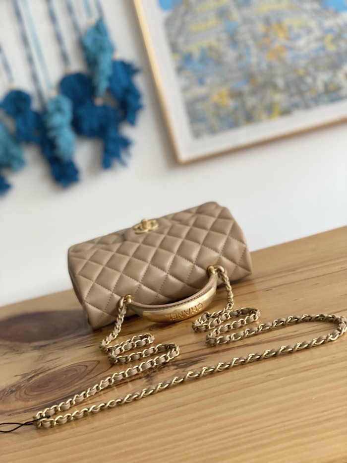 Handbag Chanel AS2431 size 20X14X7 CM