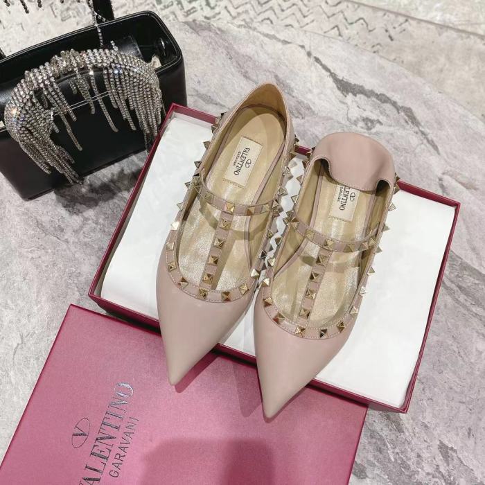 VALENTINO GARAVANI Roman Stud WOMEN 15
