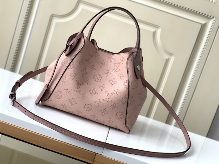 Handbag Louis Vuitton M54353 size 23 x 21 x 13 cm