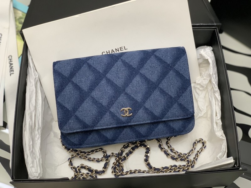 Handbag Chanel size 19 cm