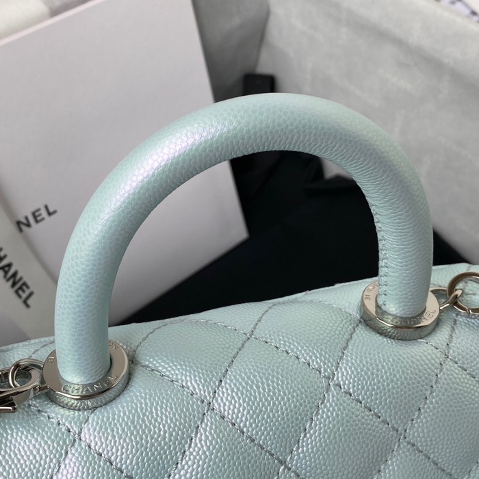 Handbag Chanel size 13×19×9 cm