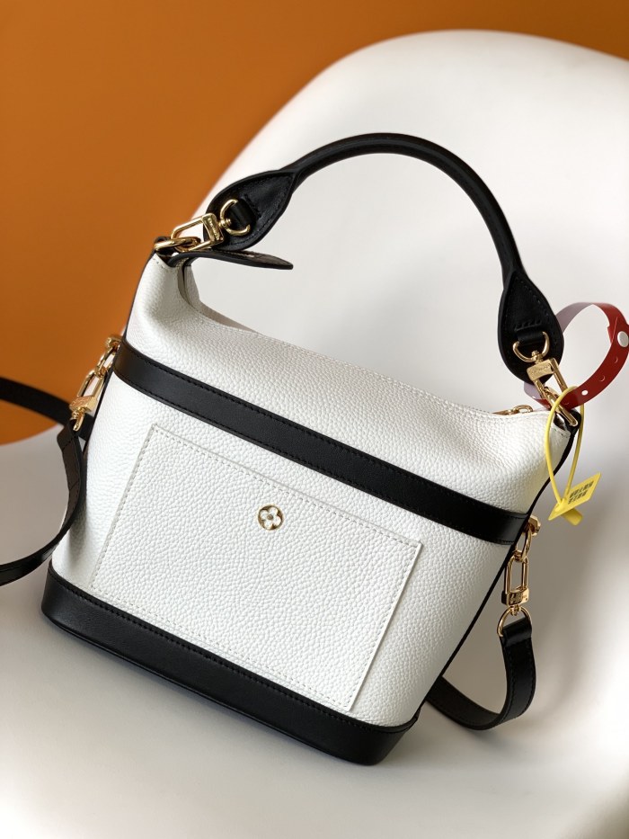 Handbag Louis Vuitton M57934 M57813 Cruiser size：25 x 22.5 x 13 cm