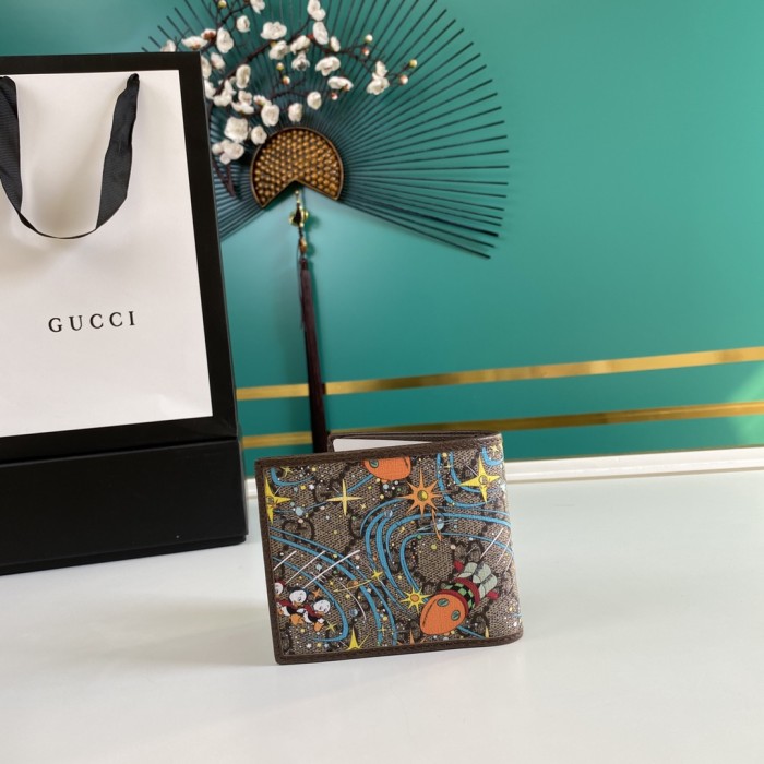 Handbag Gucci 647937 size 11*9*1.5 cm