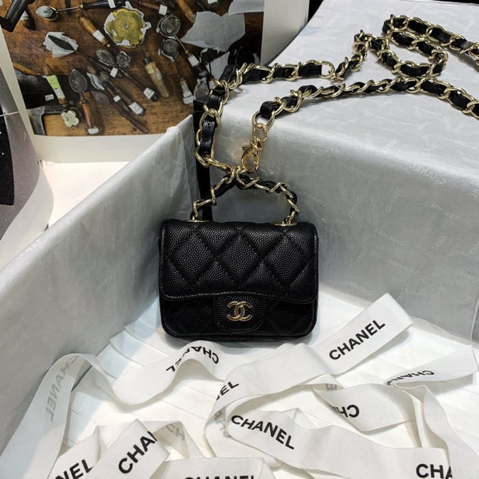 Handbag Chanel 882138 size 10 7.5 2 cm