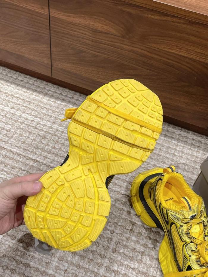 Balenciaga 3XL Yellow