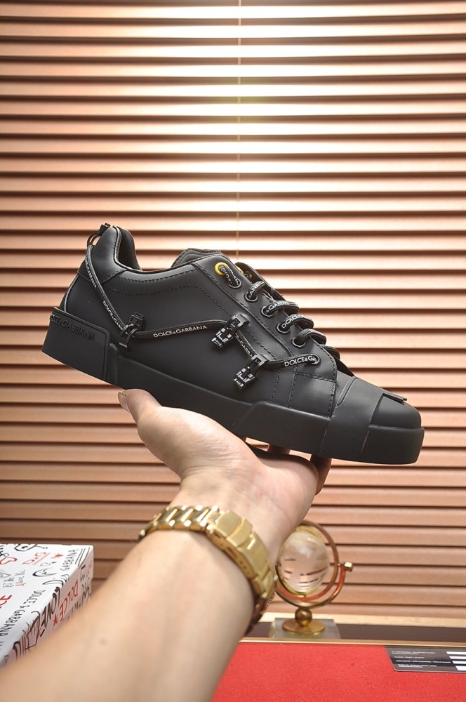 Dolce & Gabbana Low Tops Sneakers 61