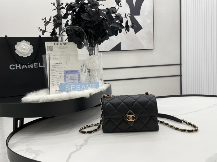 Handbag Chanel AS2633 size 18*7*12 cm