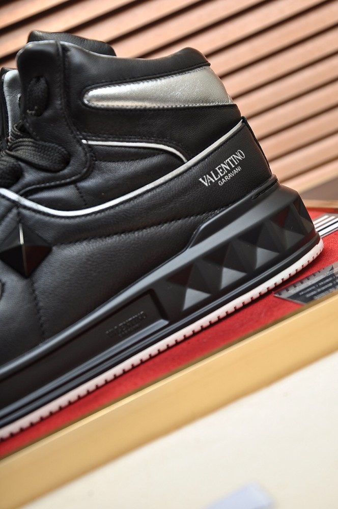 Valentino Garavani One Stud high-top sneakers 1