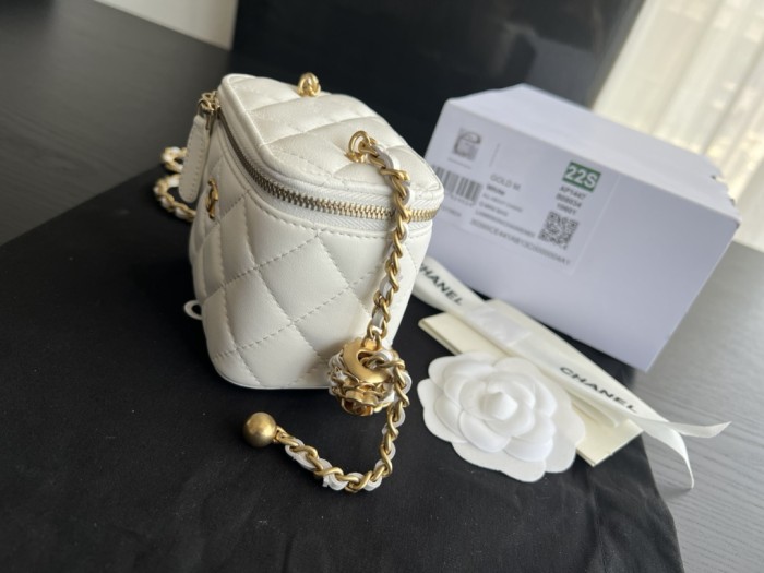 Handbag Chanel AP1447 size 8.5cmx11cmx7 cm