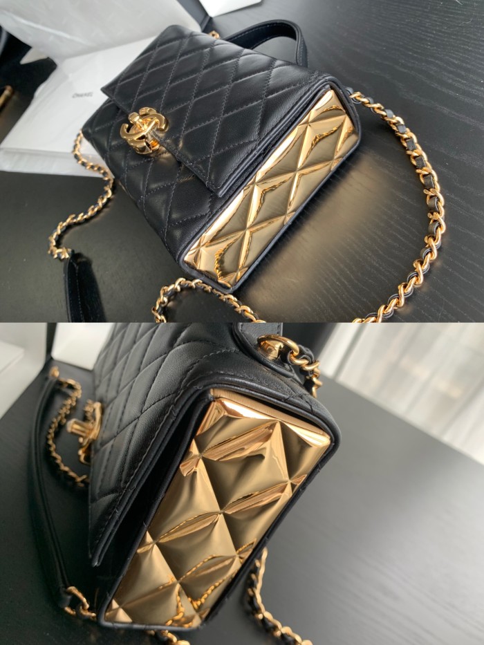 Handbag Chanel 2796 size 18cmx17.5cmx7 cm